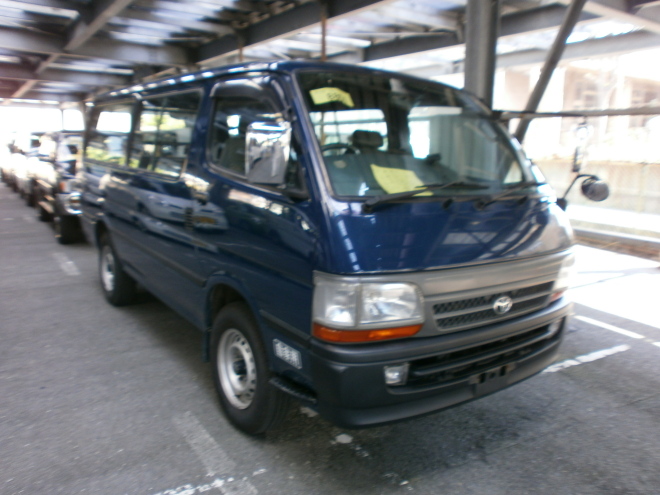 hiace dx